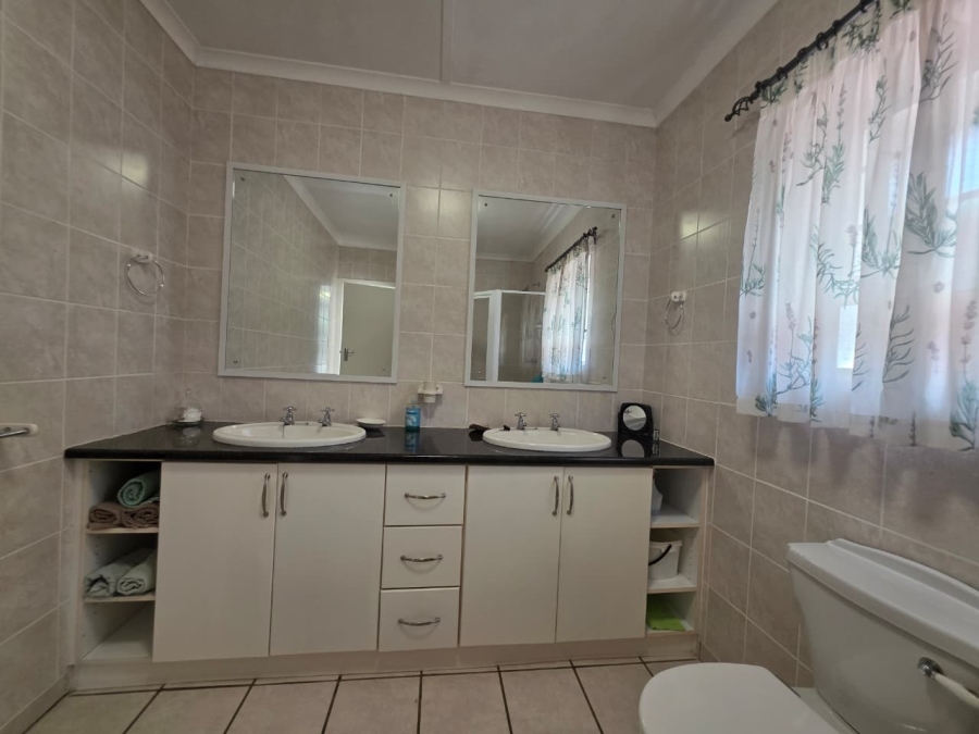 3 Bedroom Property for Sale in Riversbend Eastern Cape